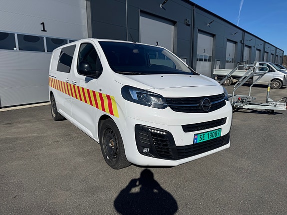 Opel Vivaro 2 of 5