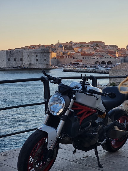 Ducati Monster 821 5 of 5