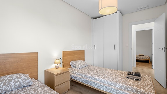 Moderne leilighet med turistlisens – innglasset terrasse og flotte fellesfasiliteter