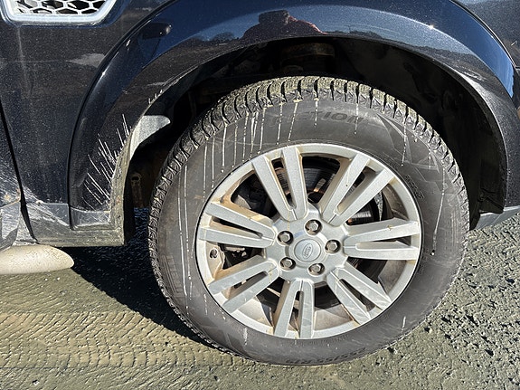 Land Rover Discovery 12 of 12