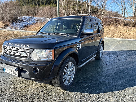 Land Rover Discovery 4 of 12