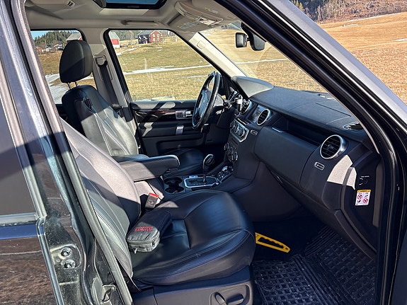 Land Rover Discovery 10 of 12