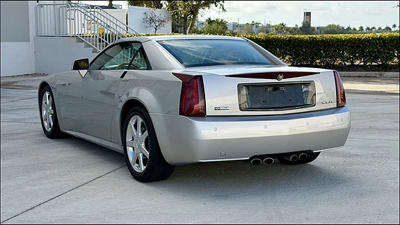 Cadillac XLR 14 of 30