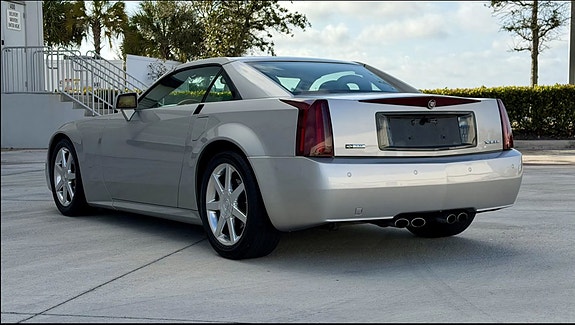 Cadillac XLR 13 of 30