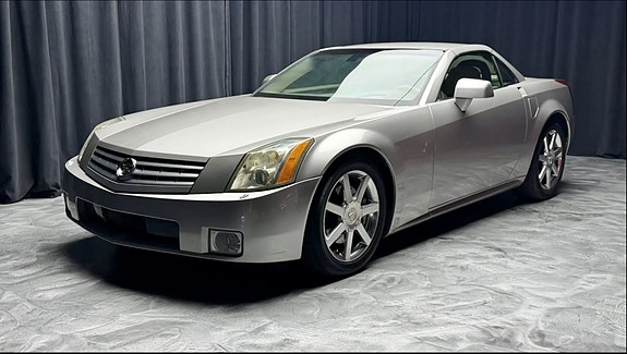 Cadillac XLR 22 of 30