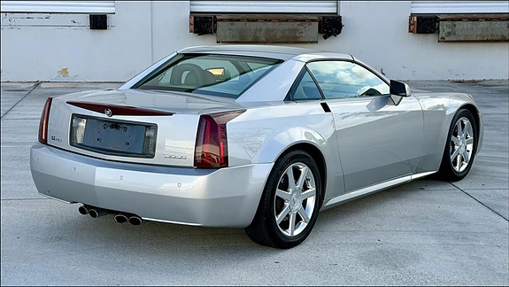 Cadillac XLR 18 of 30