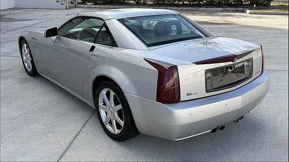 Cadillac XLR 12 of 30