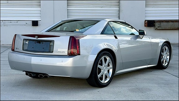Cadillac XLR 20 of 30