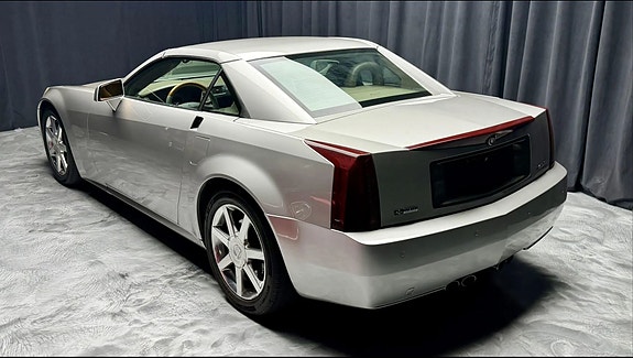 Cadillac XLR 26 of 30
