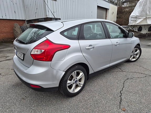 Ford Focus 7 of 30