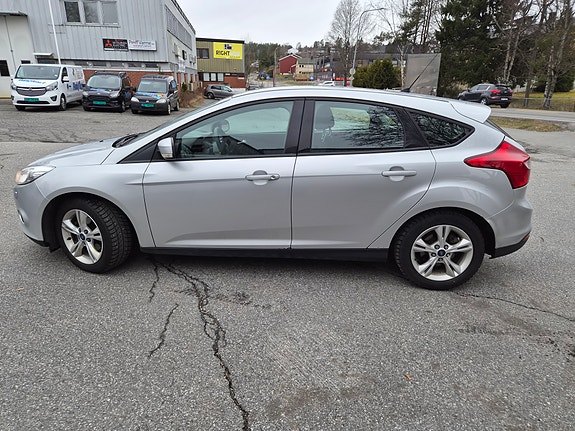 Ford Focus 8 of 30