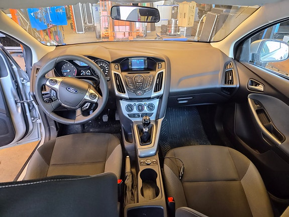 Ford Focus 22 of 30