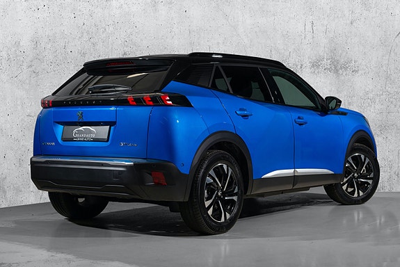 Peugeot 2008 2 of 30