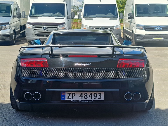 Lamborghini Gallardo 4 of 5