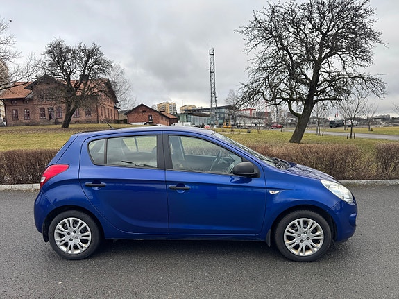 Hyundai i20 3 of 18