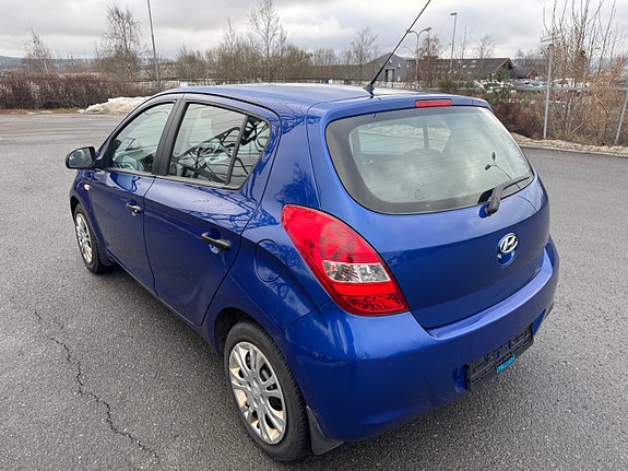 Hyundai i20 6 of 18
