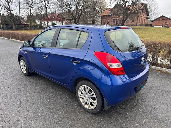 Hyundai i20 9 of 18