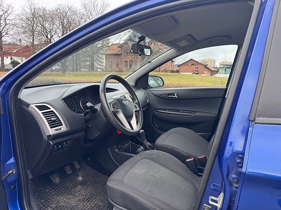 Hyundai i20 11 of 18
