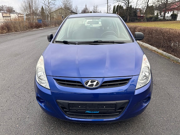 Hyundai i20 7 of 18