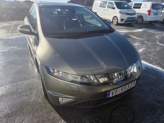 Honda Civic 3 of 5