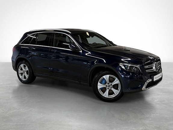Mercedes-Benz GLC350 e 3 of 28