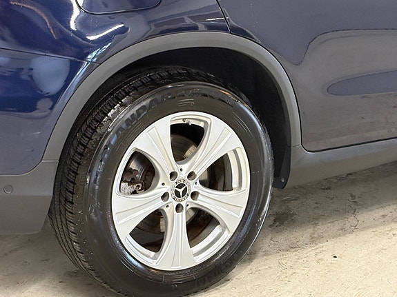 Mercedes-Benz GLC350 e 20 of 28