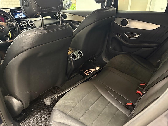 Mercedes-Benz GLC350 e 13 of 28