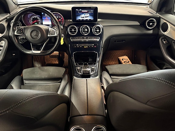 Mercedes-Benz GLC350 e 19 of 28
