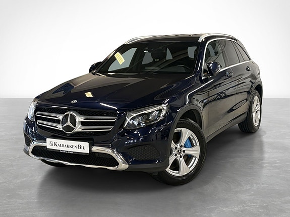 Mercedes-Benz GLC350 e 2 of 28