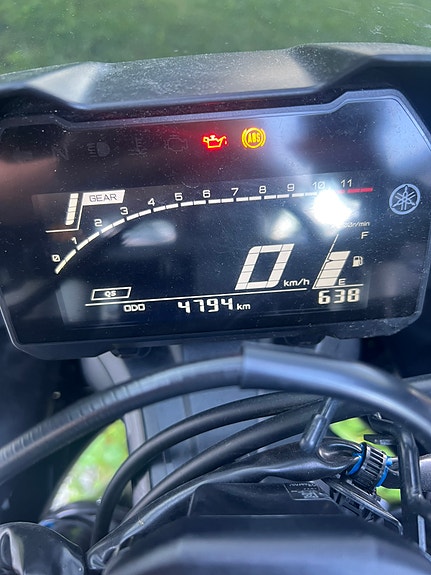Yamaha R7 7 of 7