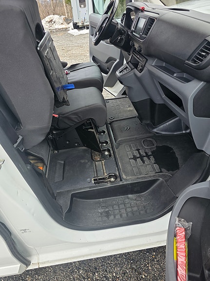 Citroen E-Jumpy 14 of 21