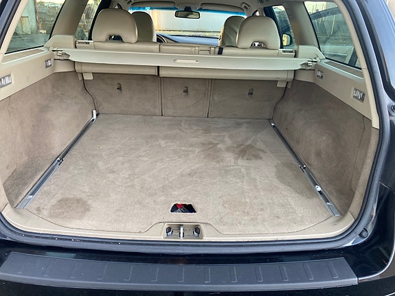 Volvo V70 14 of 14