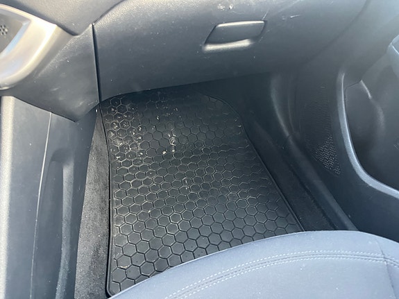 Kia Rio 25 of 30
