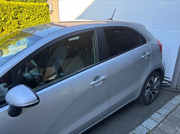 Kia Rio 5 of 5