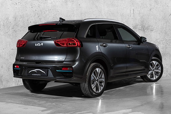 Kia Niro 2 of 29