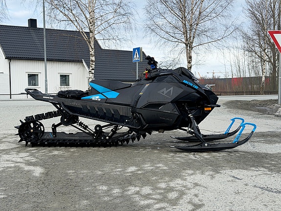 Arctic-cat M 600 Alpha One 146 - 16års scooter! 2 of 7