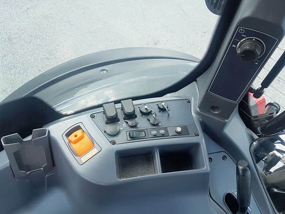 Valtra N175D.Demotraktor. LASTER,FRONTHYD, GPS RTK +++ 2024, kr 1 870 000,-