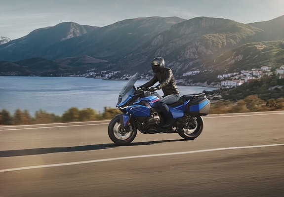 BMW R 1300 RT 2 of 11