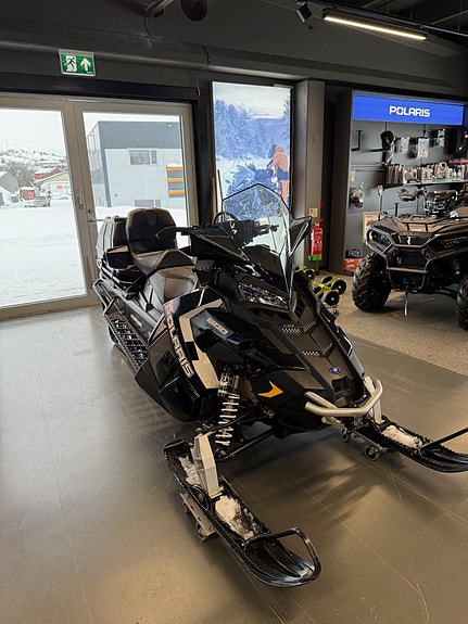 Polaris 800 Titan Adventure