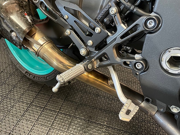 Yamaha MT-10 *** NYE DEKK * AKRAPOVIC * SERVICE/GARANTI *** 14 of 30