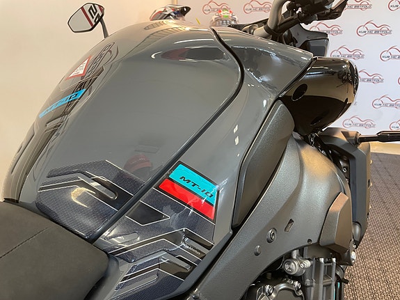 Yamaha MT-10 *** NYE DEKK * AKRAPOVIC * SERVICE/GARANTI *** 21 of 30