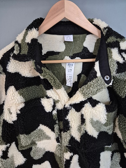 Product image 2 of 9