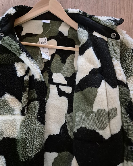 Product image 8 of 9