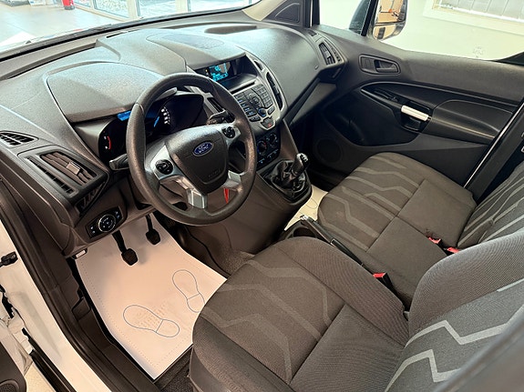 Ford Transit Connect 2 of 20