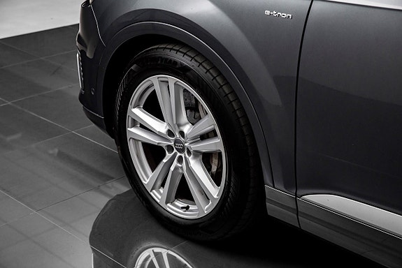 Audi Q7 7 of 28