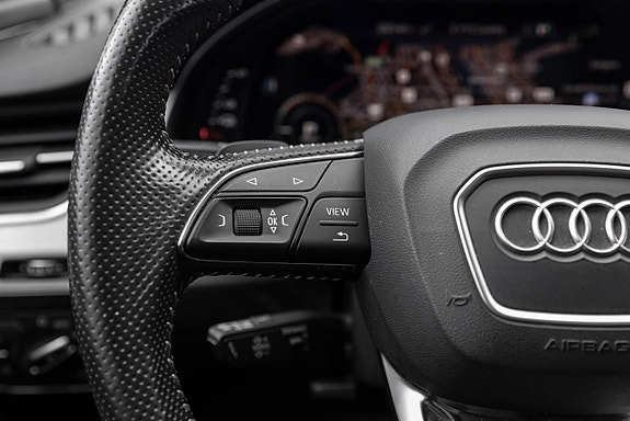 Audi Q7 25 of 28