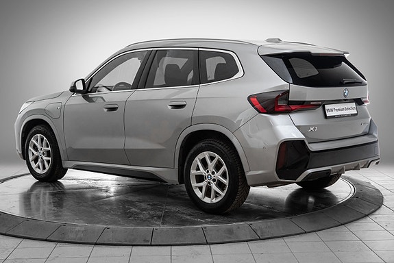 BMW X1 3 of 22