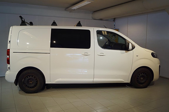 Opel Vivaro 5 of 5