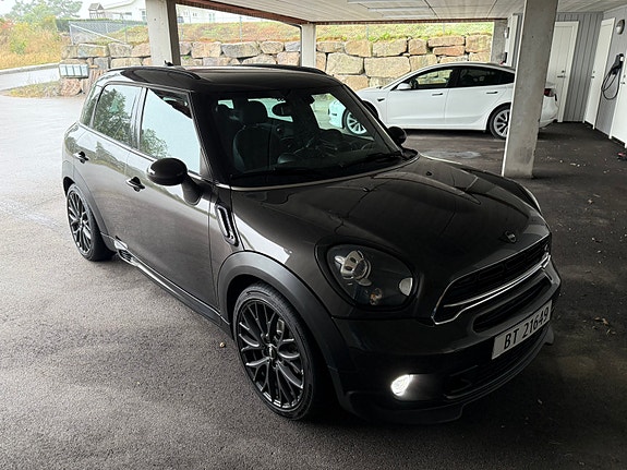 MINI Countryman Cooper SD 8 of 30