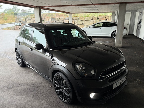 MINI Countryman Cooper SD 2 of 30